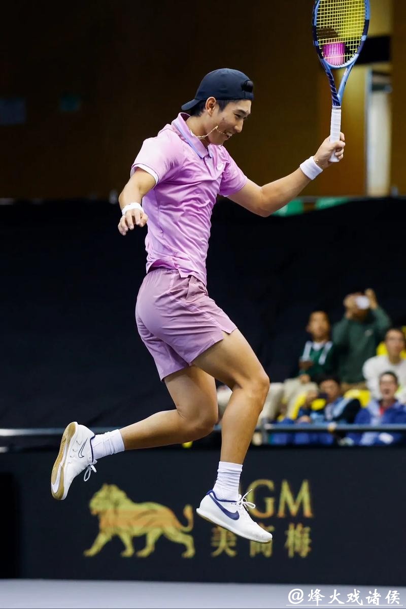 晋级澳网男单次轮,商竣程告别“玻璃人”属性? 晋级澳网男单次轮,商竣程告别“玻璃人”属性?