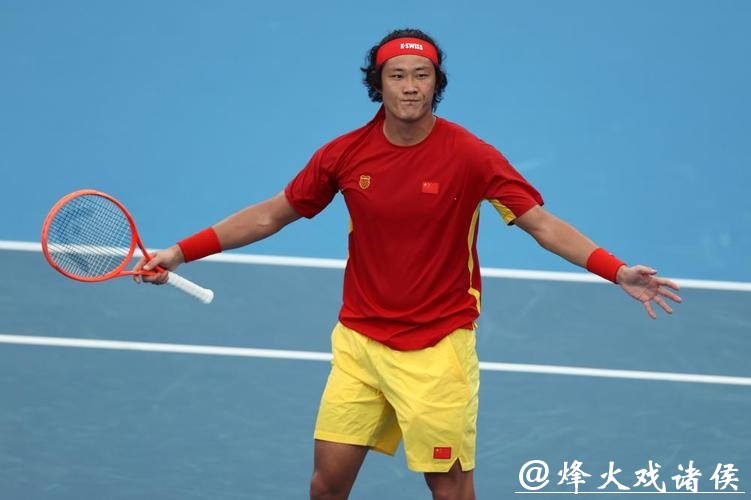 2:1逆转比利时队 中国队取得网球联合杯“开门红” 2:1逆转比利时队 中国队取得网球联合杯“开门红”